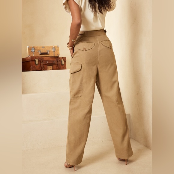 Banana Republic Seafarer Pants. (petite size) - Picture 2 of 4